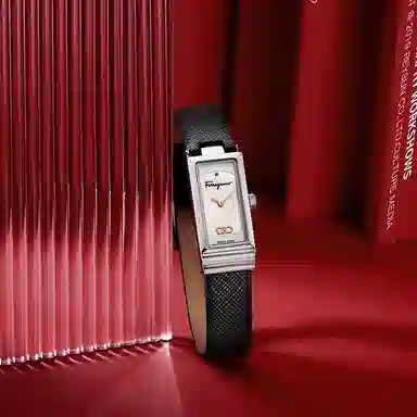 FERRAGAMO ESSENTIAL SFMK00122