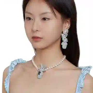 YVMIN Paradise Series Pearl Flower Bunny Ear Earring