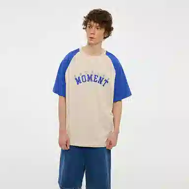 COUNTRY MOMENT T
