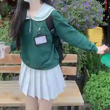 东鲸岁时记 小兔子装饰撞色休闲卫衣 女款 小兔子卫衣