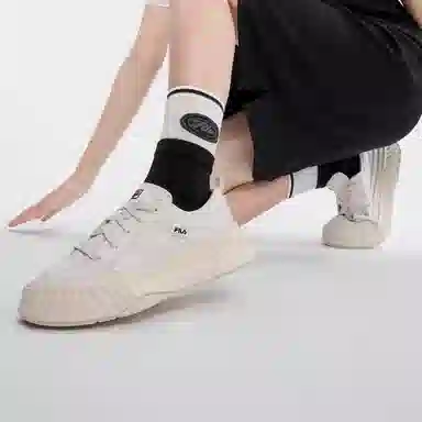 FILA Low Canvas Sneakers White