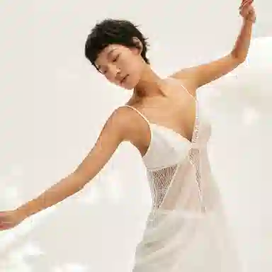 桑罗 真丝睡裙吊带轻性感蕾丝拼接无感轻盈睡衣美背浪漫吊带裙 家居吊带 女款  象牙白