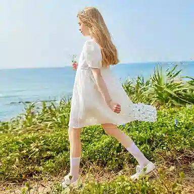 英氏 童装 泡泡袖暗纹绣花短袖连衣裙 女童 白色