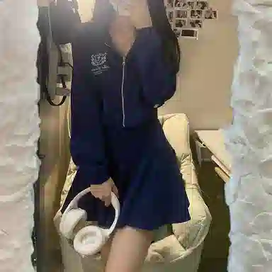 东鲸岁时记 字母印花休闲制服套装 女款