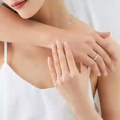 S925