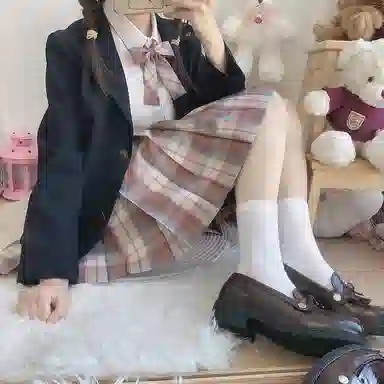 东鲸岁时记 格子制服百褶半身裙 女款