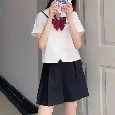 东鲸岁时记 八箱箱褶裙纯色褶皱短款半身裙