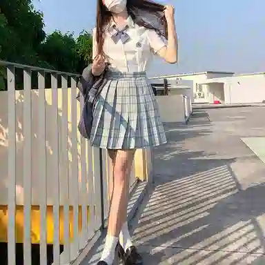 东鲸岁时记 刺绣领带翻领单排扣短袖衬衫 女款