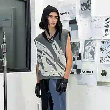 ROARINGWILD Concept Jacquard Vest Gray