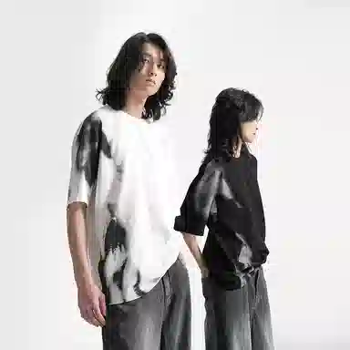 Huanxiangzhe Graphic Print T-Shirt