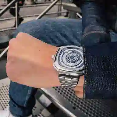 SEVENFRIDAY P 30 47.6mm*47mm P1B01M
