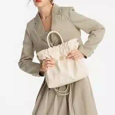 VANESSA HOGAN VH ins Tote