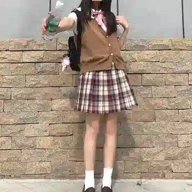 东鲸岁时记 高腰格子百褶半身裙 女款