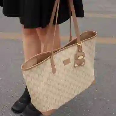 NUCELLE PVC Tote