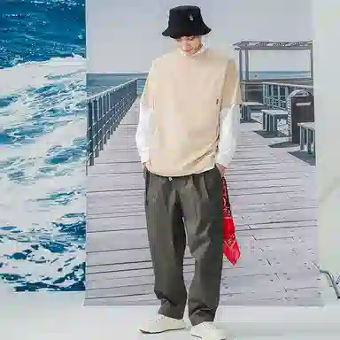 nautica white sail logoT