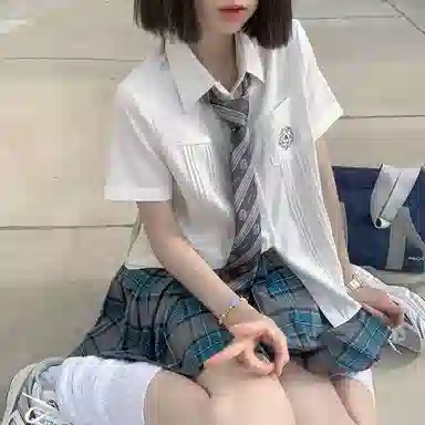 东鲸岁时记 刺绣印花单排多扣直筒短袖 樱川衬衫 女款