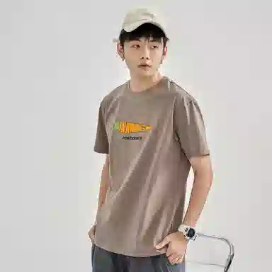 New Balance logoT T