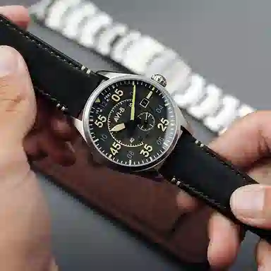 AVI8 42mm AV-4073-22