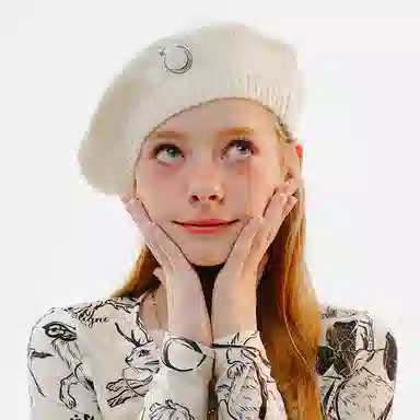 MD x Xotic gear Crescent Moon Beret MD