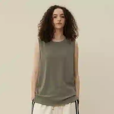 11ESTRANGER ASTRANGER