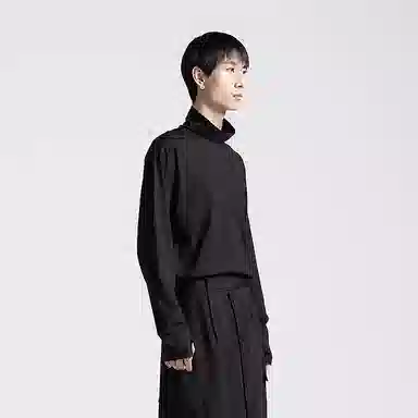 Huanzhe Turtleneck Long Sleeve Tee Black