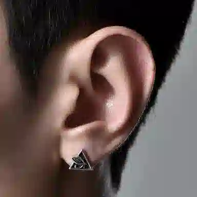 MYSH Silver Horus Eye Stud Black