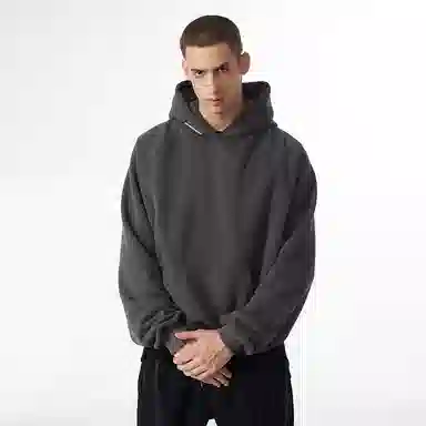 11ESTRANGER ASTRANGER