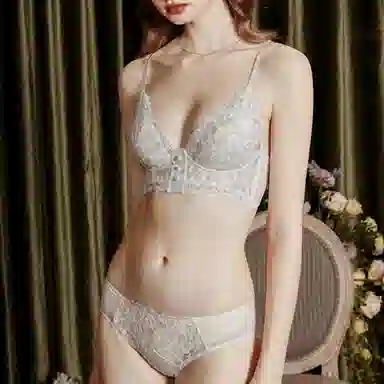 内在密码 三角杯系列 法式蕾丝小胸微聚拢大胸内衣裤套装 礼盒装