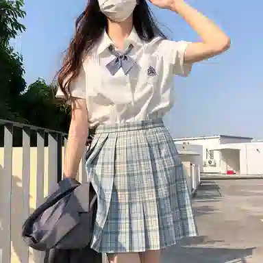 东鲸岁时记 刺绣领带翻领单排扣短袖衬衫 女款