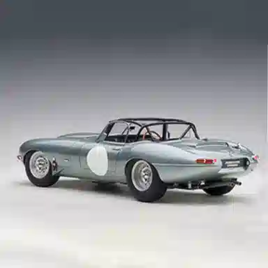 AUTOart 118 JAGUAR LIGHTWEIGHT E-TYPE