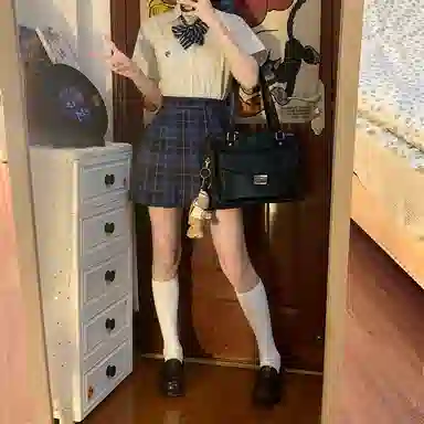 东鲸岁时记 日系复古制服格纹短款百搭学生百褶鲸落半身裙