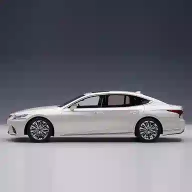 AUTOart 118 LS 500H