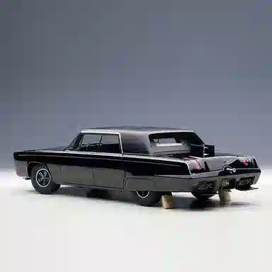 AUTOart 118 BLACK BEAUTY GREEN HORNET