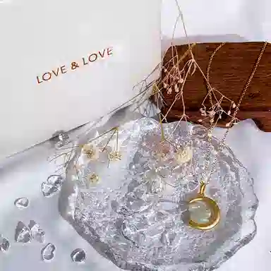 LOVELOVE AU750 18K
