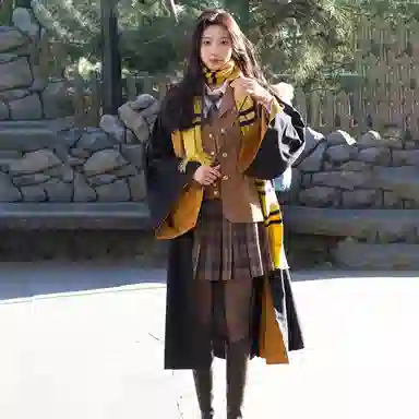 东鲸岁时记 纯色单排扣翻领休闲 布朗茶茶西装 女款