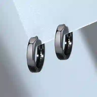 S925