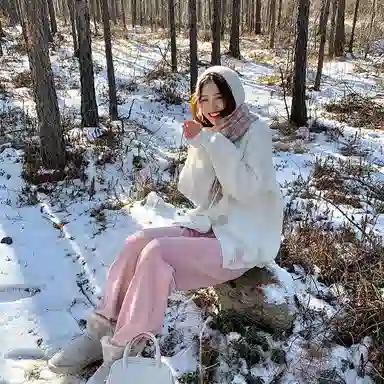 小镇姗姗 纯色加绒垂感宽松休闲裤 女款