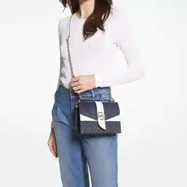 MICHAEL KORS MK GreenwichLogo