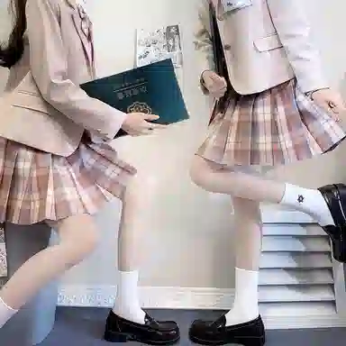 东鲸岁时记 格子制服百褶半身裙 女款