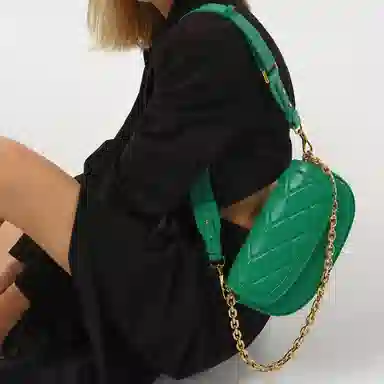 CHARLES&KEITH Quilted Chain Shoulder Bag White