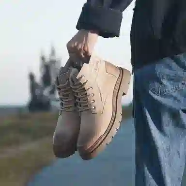 VICKI BROWN Martin Boots