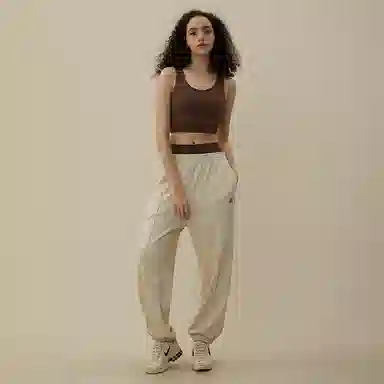 11ESTRANGER ASTRANGER