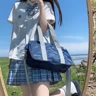 东鲸岁时记 刺绣领带翻领单排扣短袖衬衫 女款