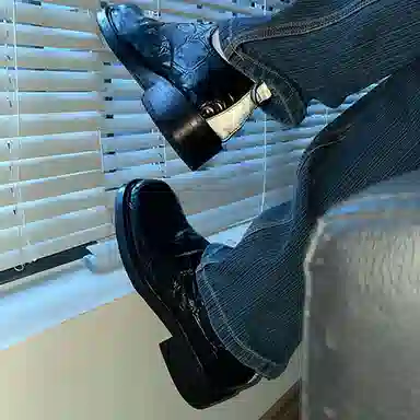 Terra Incognita Derby Black