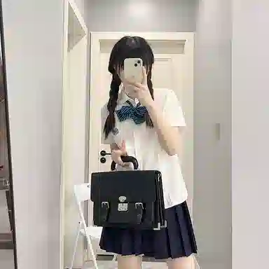 东鲸岁时记 刺绣领带翻领单排扣短袖衬衫 女款