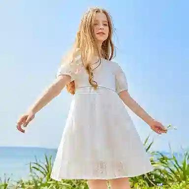 英氏 童装 泡泡袖暗纹绣花短袖连衣裙 女童 白色