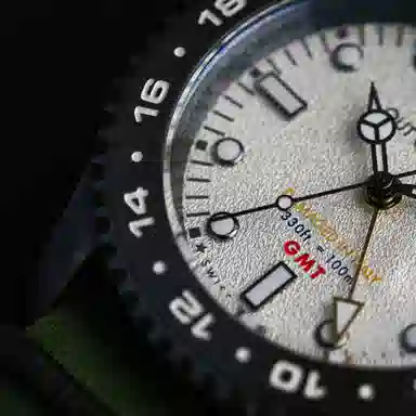 OUT OF ORDERGMT 44mm OOO.001-19.ME