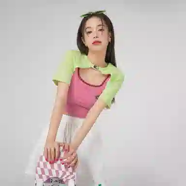 CHUU T