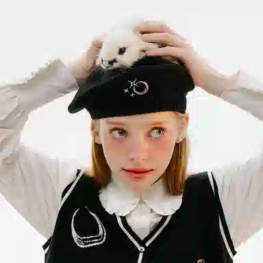 MD x Xotic gear Crescent Moon Beret MD