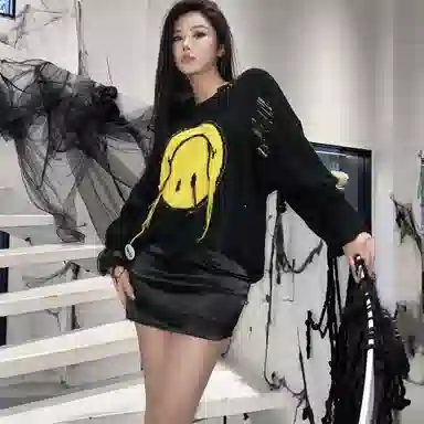 13 DEMARZO x SMILEY Logo